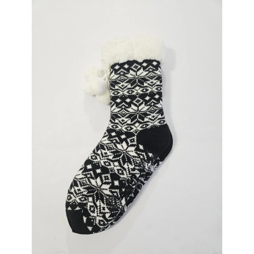 NEW Muk Luk Women's Snowflake Socks Black/White‎ Warm Cozy Winter Wear L-XL